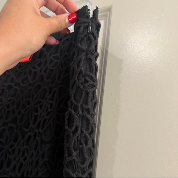 SOLD - 100% Cotton V Cristina Black Embellished Cut-Out Pencil Skirt - Picture 5 of 5